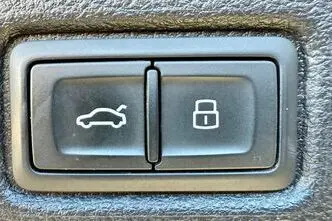 Audi Q7, гибрид, автомат, полный привод