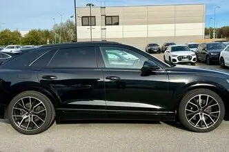 Audi SQ8, petrol, automatic, four-wheel drive