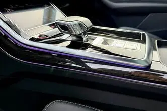 Audi SQ8, petrol, automatic, four-wheel drive