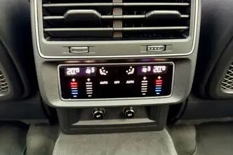 Audi SQ8, petrol, automatic, four-wheel drive