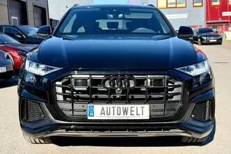 Audi Q8, automatic, four-wheel drive