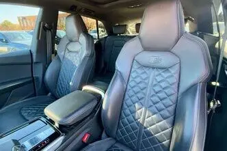 Audi Q8, automatic, four-wheel drive