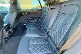 Audi Q8, automatic, four-wheel drive