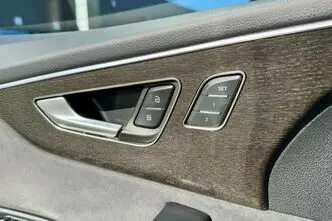 Audi Q8, automatic, four-wheel drive