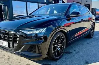 Audi SQ8, petrol, automatic, four-wheel drive