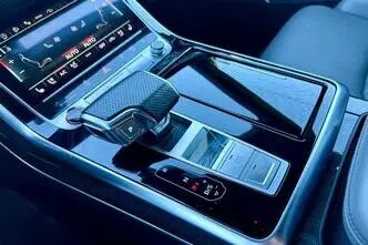 Audi SQ8, petrol, automatic, four-wheel drive