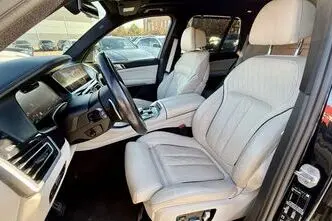 BMW X5, 3.0, 294 kW, diesel, automatic, four-wheel drive