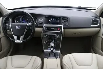 Volvo V60, 2.4, 158 kW, подключаемый гибрид, автомат, полный привод