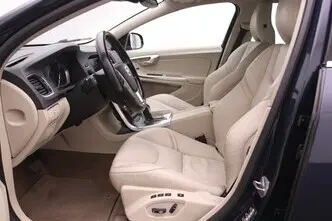 Volvo V60, 2.4, 158 kW, подключаемый гибрид, автомат, полный привод