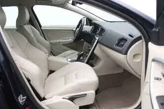 Volvo V60, 2.4, 158 kW, подключаемый гибрид, автомат, полный привод