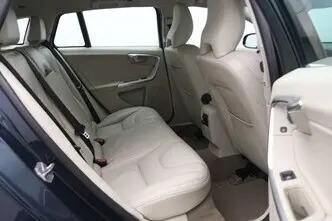 Volvo V60, 2.4, 158 kW, подключаемый гибрид, автомат, полный привод