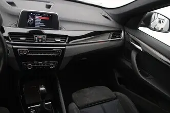 BMW X1, 2.0, 141 kW, бензин, автомат, передний привод