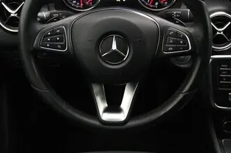 Mercedes-Benz A 180, 1.6, 90 kW, petrol, automatic, front-wheel drive