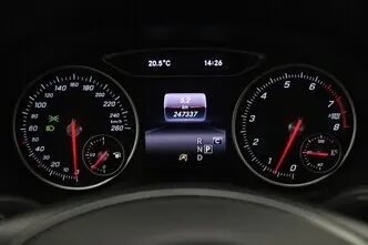 Mercedes-Benz A 180, 1.6, 90 kW, petrol, automatic, front-wheel drive