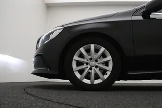 Mercedes-Benz A 180, 1.6, 90 kW, petrol, automatic, front-wheel drive
