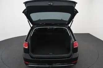 Volkswagen Golf, 1.5, 96 kW, petrol, manual, front-wheel drive