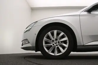 Škoda Superb, 1.6, 88 kW, diesel, automatic, front-wheel drive