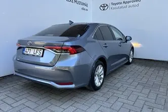 Toyota Corolla, 1.5, 92 kW, petrol, automatic, front-wheel drive