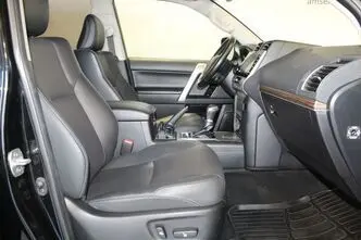 Toyota Land Cruiser, 2.8, 150 kW, diesel, automatic, four-wheel drive