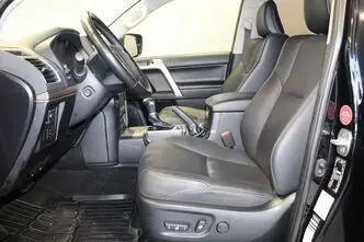 Toyota Land Cruiser, 2.8, 150 kW, diesel, automatic, four-wheel drive