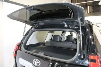 Toyota Land Cruiser, 2.8, 150 kW, diesel, automatic, four-wheel drive