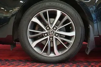 Toyota Avensis, 1.8, 108 kW, petrol, automatic, front-wheel drive