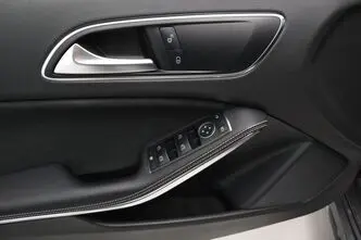 Mercedes-Benz A 180, 1.6, 90 kW, bensiin, automaat, esivedu