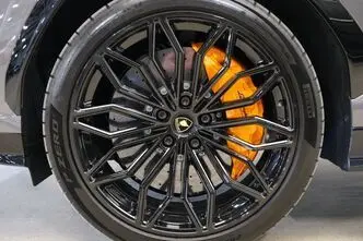 Lamborghini Urus, 4.0, 456 kW, pistikhübriid, automaat, nelikvedu