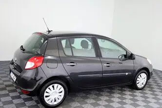 Renault Clio, 1.1, 74 kW, petrol, manual, front-wheel drive