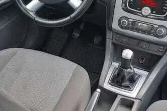 Ford Focus, 1.6, 74 kW, бензин, механическая, передний привод