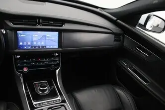 Jaguar XF, 2.0, 177 kW, diesel, automatic, four-wheel drive
