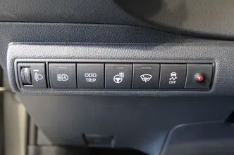 Toyota Corolla, 1.8, 72 kW, гибрид, автомат, передний привод