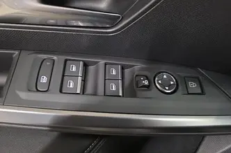 Peugeot 3008, elekter, automaat, esivedu