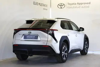 Toyota bZ4X, 160 kW, электричество, автомат, полный привод