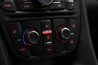 Opel Meriva, 1.4, 88 kW, бензин, механическая, передний привод