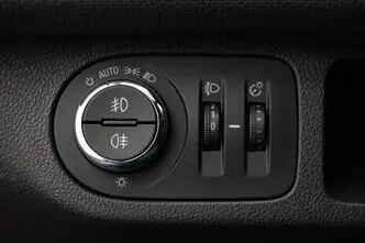Opel Meriva, 1.4, 88 kW, бензин, механическая, передний привод
