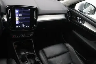 Volvo XC40, 2.0, 182 kW, petrol, automatic, four-wheel drive