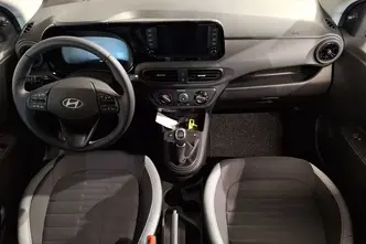 Hyundai i10, 1.0, 46 kW, petrol, manual, front-wheel drive