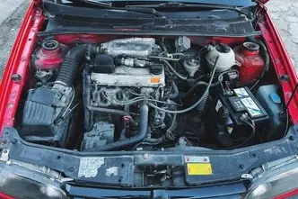 Volkswagen Golf, 2.0, 85 kW, бензин, механическая, передний привод