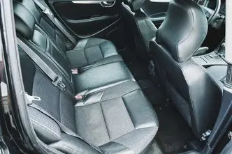 Volvo V70, 2.4, 147 kW, bensiin, automaat, esivedu