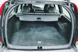 Volvo V70, 2.4, 147 kW, bensiin, automaat, esivedu