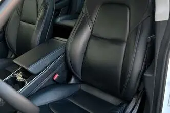 Tesla Model 3, 366 kW, electric, automatic, four-wheel drive