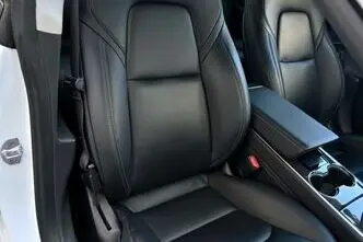 Tesla Model 3, 366 kW, electric, automatic, four-wheel drive