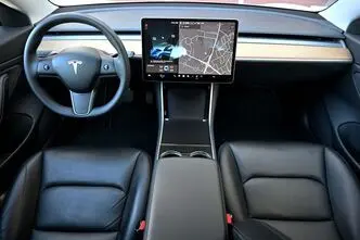 Tesla Model 3, 366 kW, electric, automatic, four-wheel drive