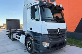 Mercedes-Benz Antos 2545 6x2, 320 kW, diesel, automatic