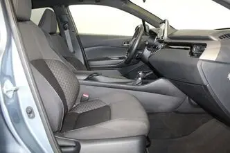 Toyota C-HR, 1.8, 72 kW, hybrid, automatic, front-wheel drive