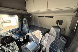 Scania R650, 478 kW, diesel, automatic