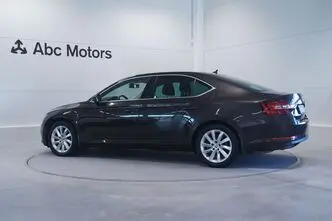 Škoda Superb, 1.8, 132 kW, bensiin, automaat, esivedu
