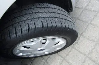 Ford Transit Connect, manuaal, esivedu
