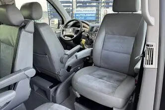 Volkswagen Multivan, 2.5, 128 kW, diesel, manual, four-wheel drive